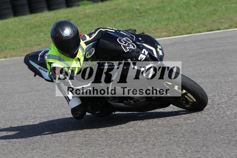 /Archiv-2022/64 19.09.2022.09 Plüss Moto Sport Yamaha Fun Day ADR/Einsteiger/32